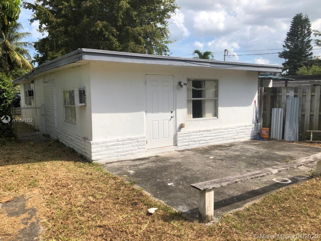 Foto del edificio - 12690 NW 1st Ct