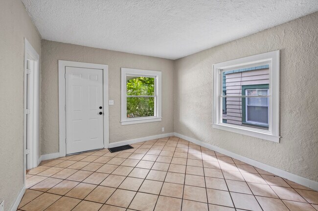 Foto del edificio - 1120 Fountain St NE