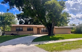 Building Photo - 10110 Pan American Dr