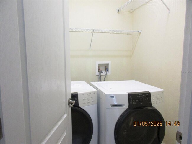 Foto del edificio - 3035 Youngford St