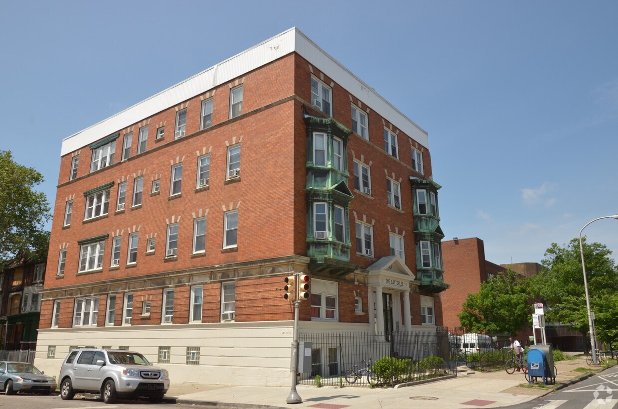 Primary Photo - Satterlee Apartment