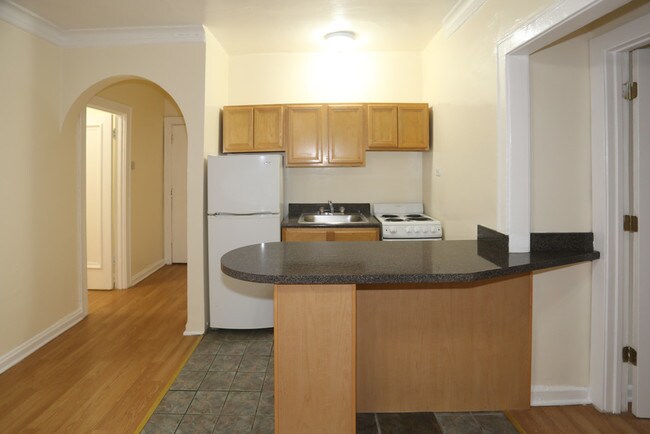 Foto del edificio - 4521 N Malden St
