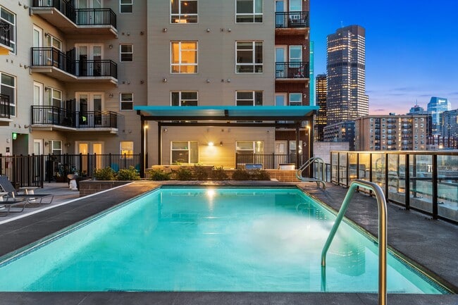 Building Photo - Arapahoe Square Apartments