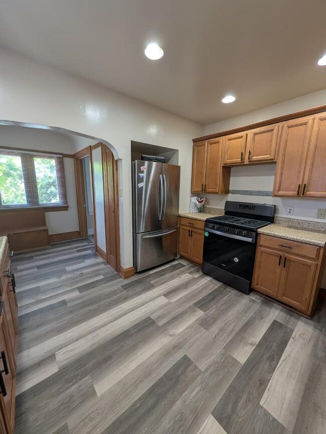 Building Photo - 3215 N 53rd St