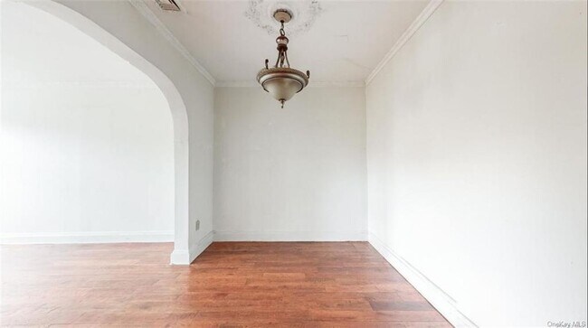 Foto del edificio - 44-32 64th St