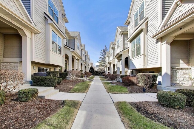 Foto del edificio - 303 S NW Hwy