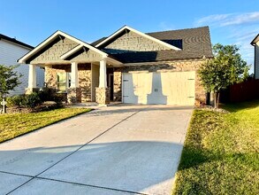 Building Photo - 4829 Dufour Dr