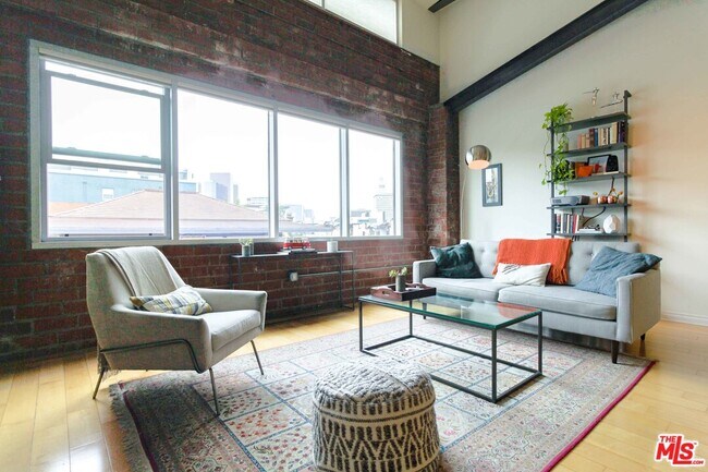 Foto del edificio - 120 S Hewitt St