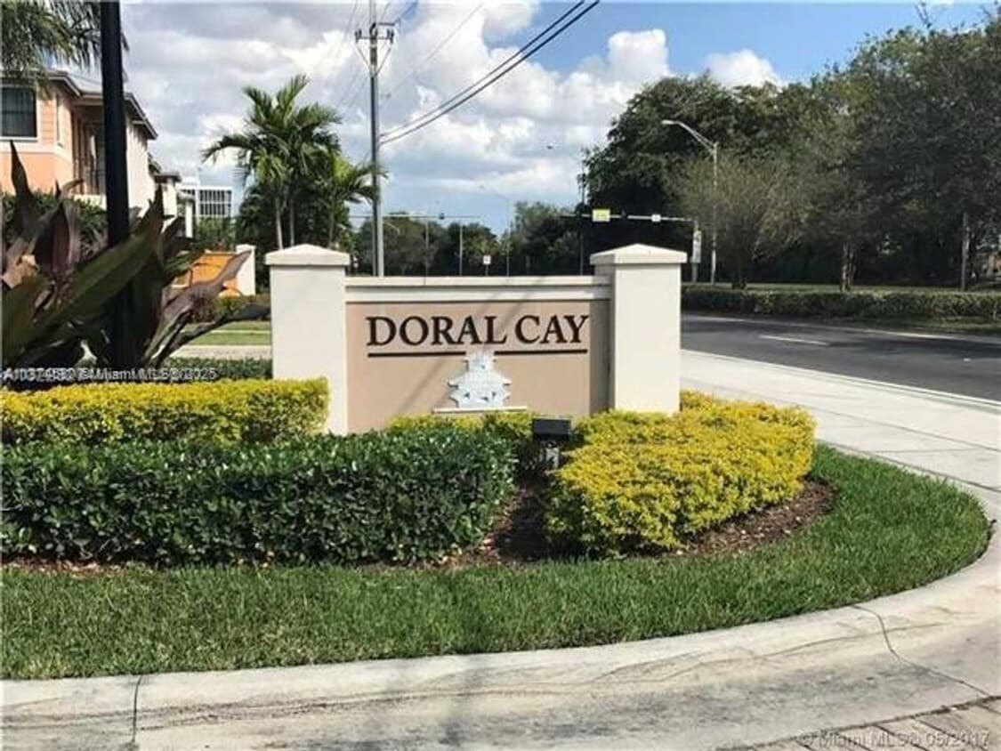 Photo - 10457 NW 61st St #0 DORAL, FL 33178