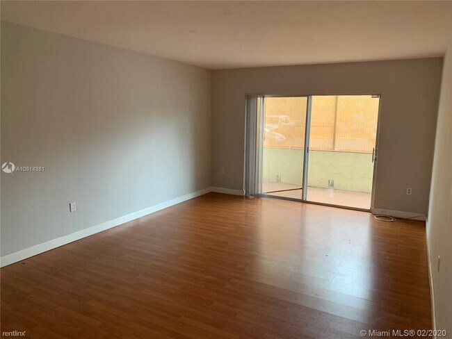 Building Photo - 2 br, 2 bath  - 7851 Miller Dr