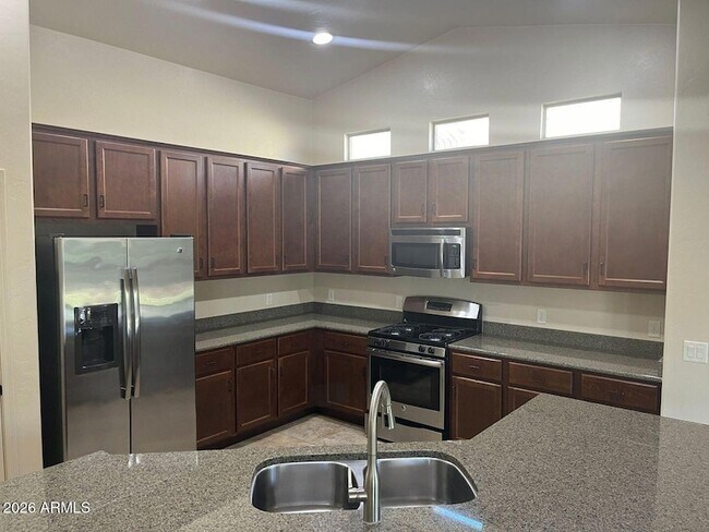 Foto del edificio - 3263 Red Leaf Ln