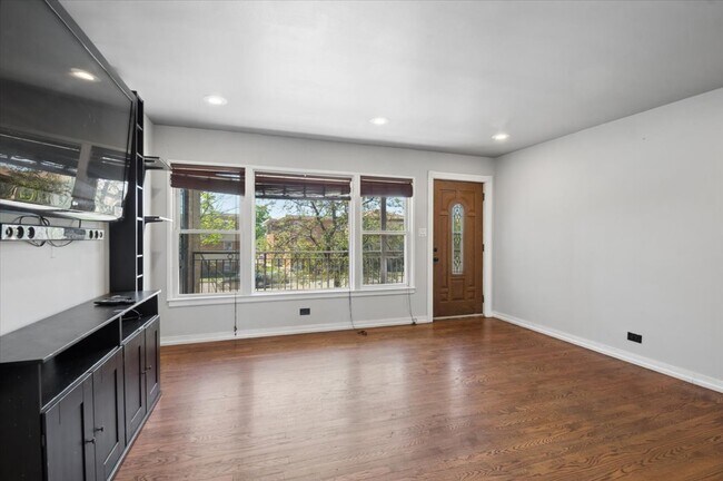 Foto del edificio - 4847 N Harlem Ave