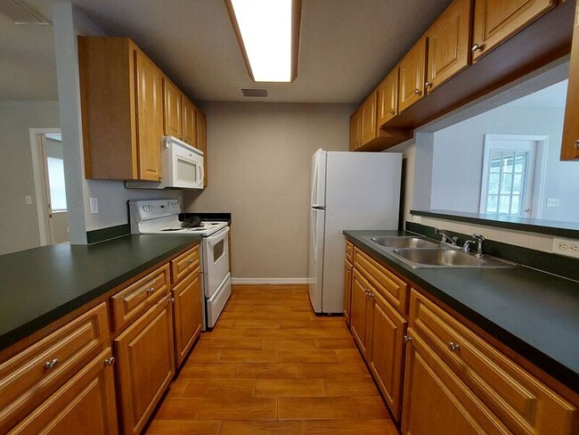 Foto del edificio - 5436 Lewellyn Rd