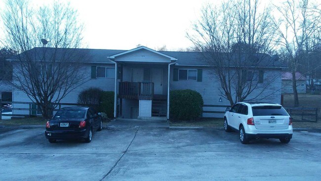 Building Photo - 135 Anzie Way