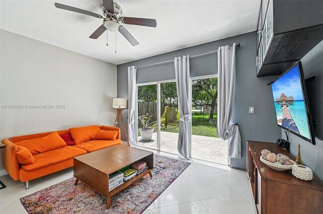 Foto del edificio - 3228 SE 3rd Dr