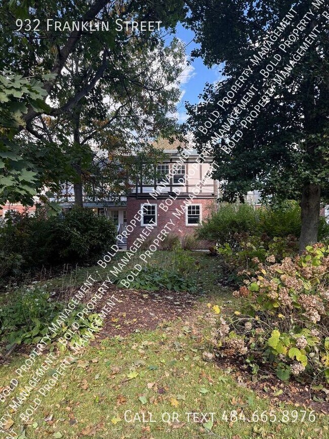 Foto del edificio - 932 Franklin St
