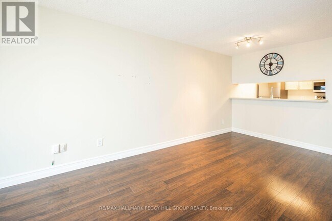 Photo du bâtiment - 75 Ellen St