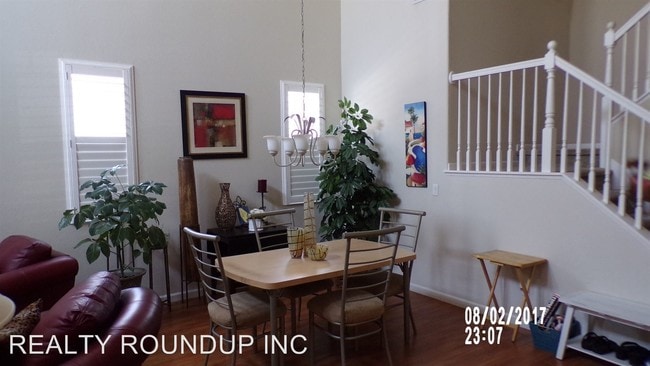 Building Photo - 9833 Pipit Way