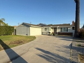 Building Photo - 11452 Presidio Way