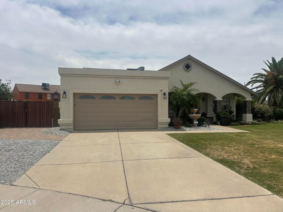 Foto principal - 15201 N 61st Ave