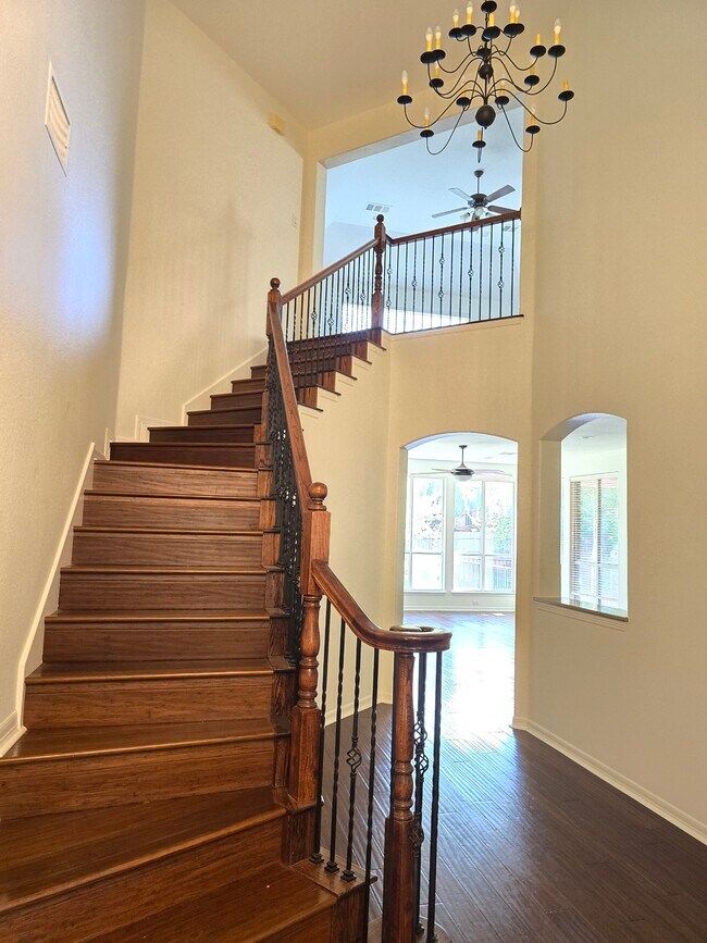 Building Photo - 2236 Fernspring Dr