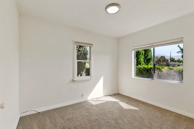 Building Photo - 245 S Lamer St