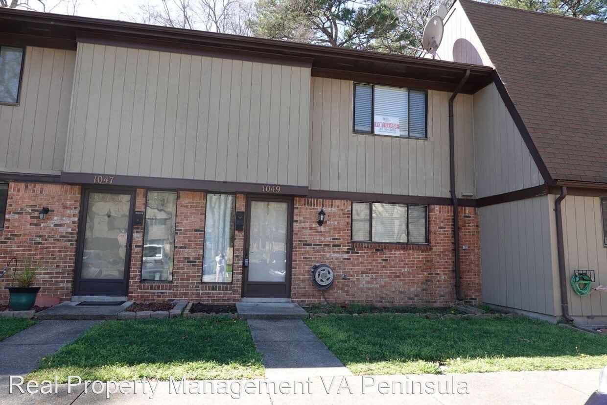 3 br, 2.5 bath House 1049 Willow Green Dr. House for Rent in