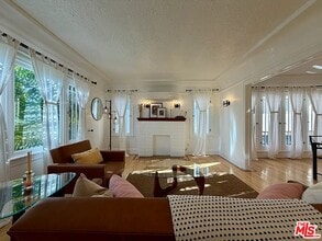 Building Photo - 837 5th St