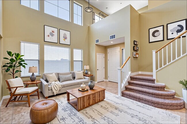 Foto del edificio - 11248 Newbury Hills Ave