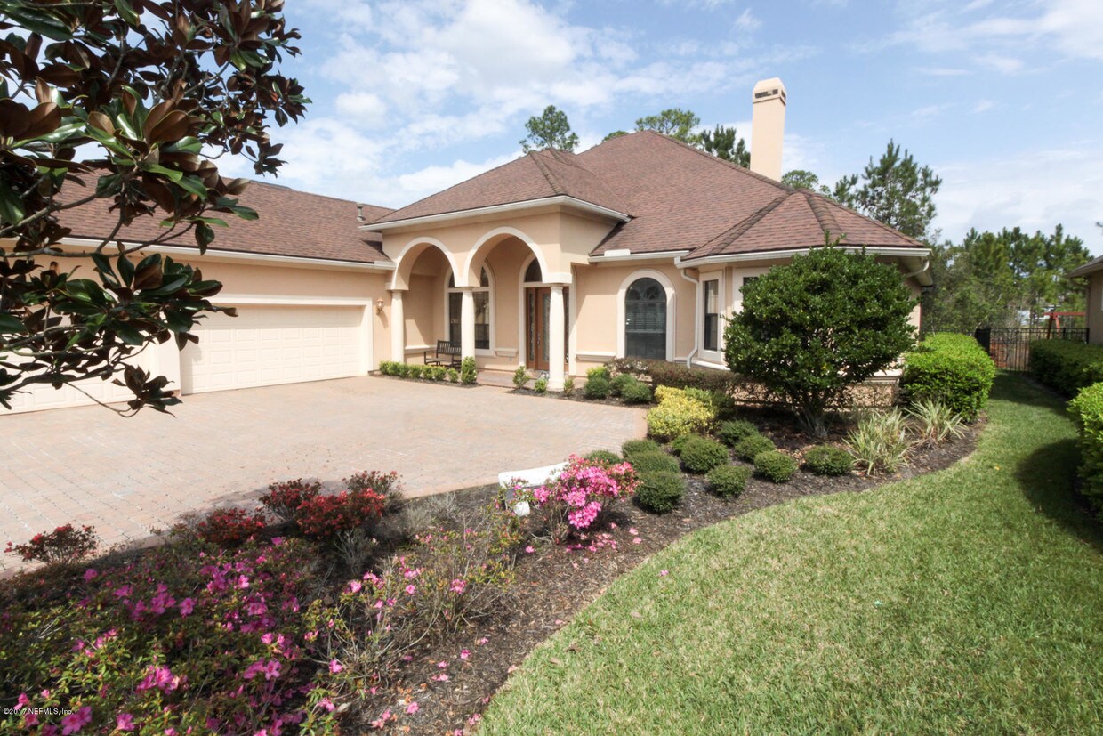 Foto principal - 260 St John's Forest Blvd