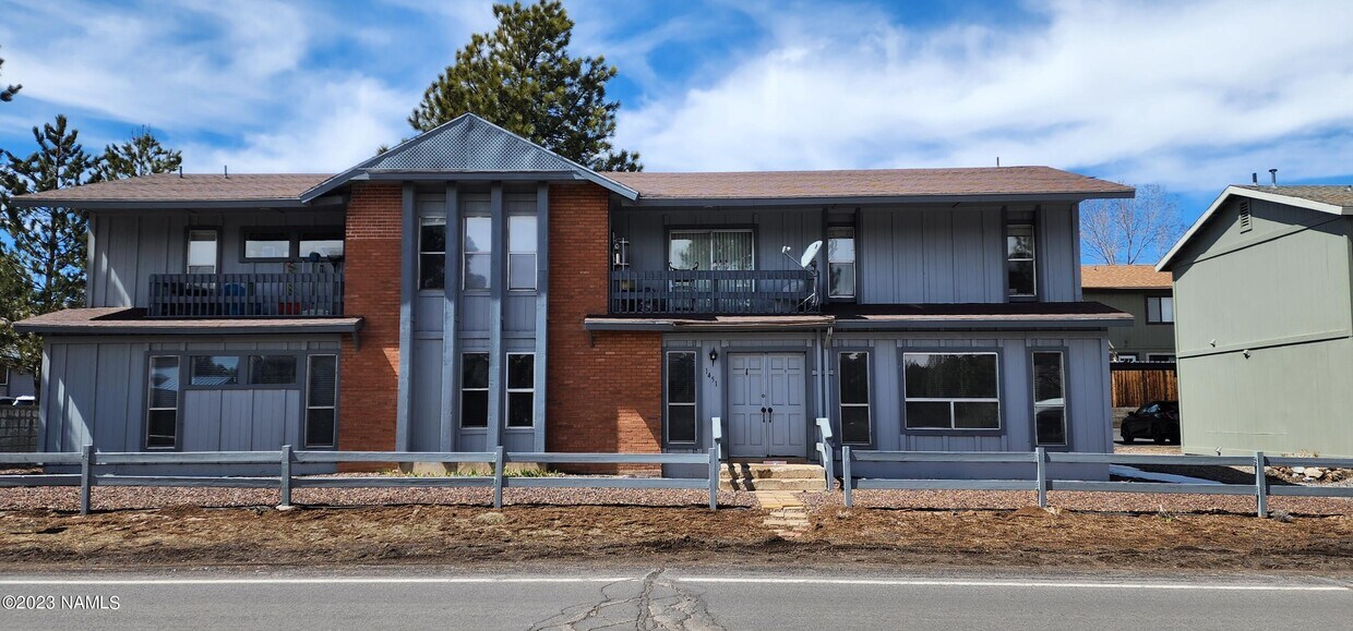 1451 N San Francisco St Unit 1, Flagstaff, AZ 86001 Room for Rent in