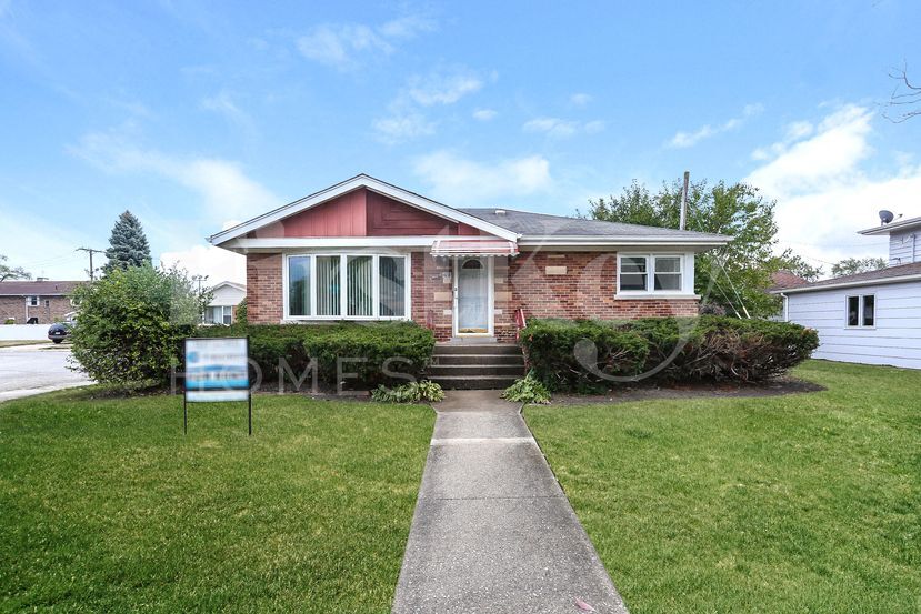 Primary Photo - 701 E 162nd Pl