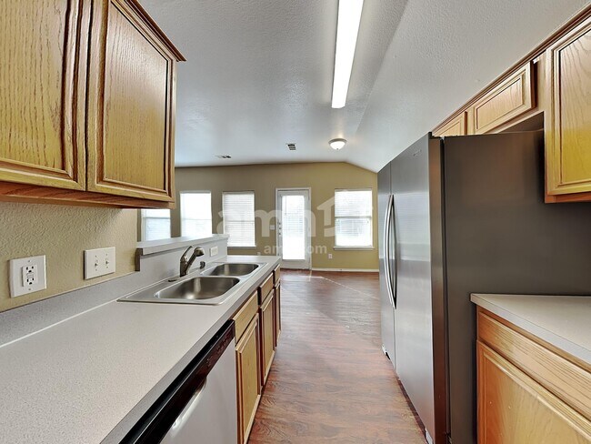 Foto del edificio - 308 Lake Travis Dr