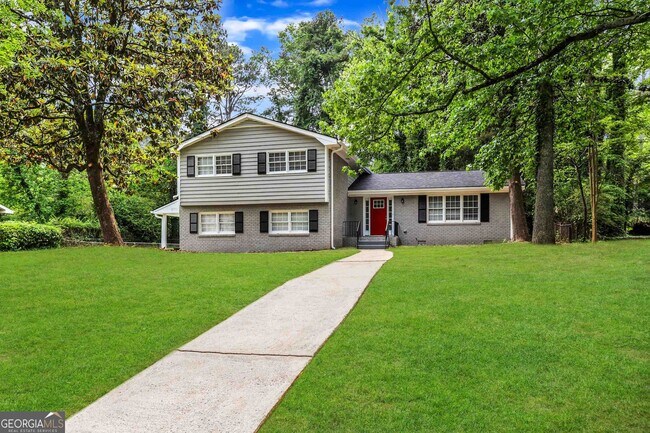 Building Photo - 375 Barbashela Dr