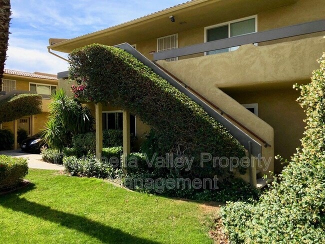 Building Photo - 1950 S Palm Canyon Dr