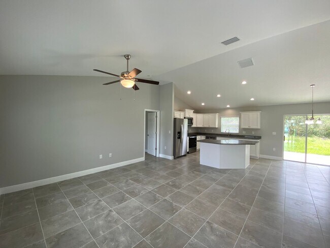 Foto del edificio - 14780 SW 27 Ct Rd