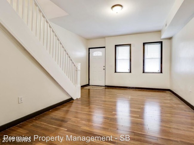 Foto del edificio - 3913 Cranston Ave