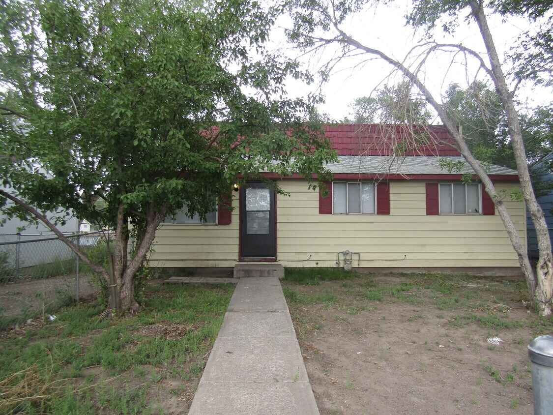 403 11th St, Alamosa, CO 81101 House Rental in Alamosa, CO