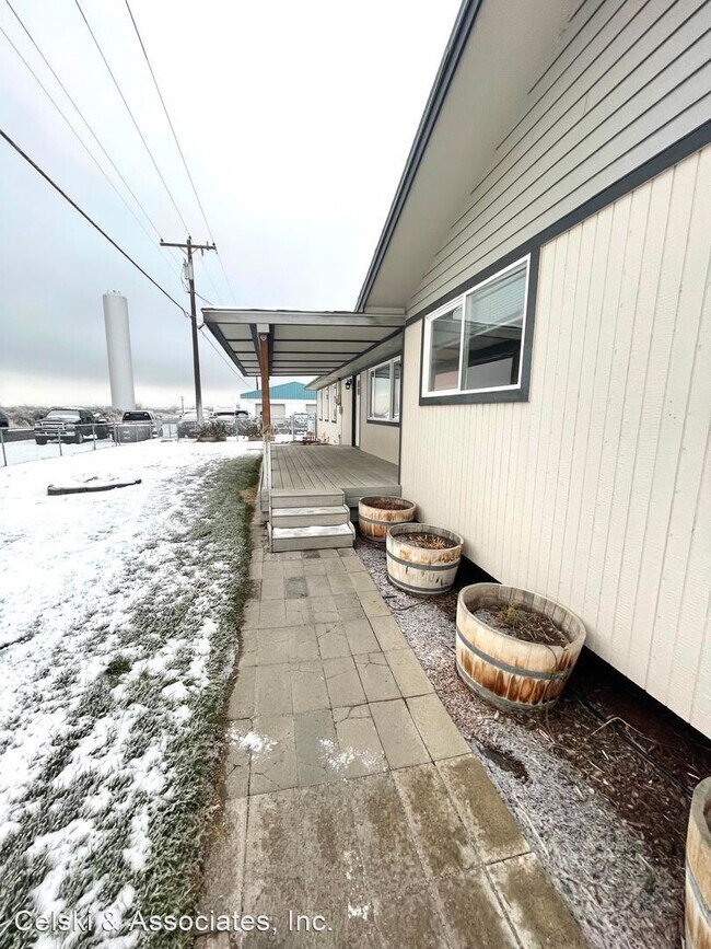 Building Photo - 3 br, 2 bath House - 882 W Humorist Rd