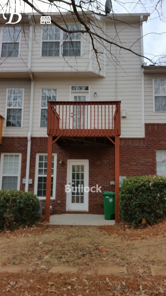 Building Photo - 2122 Dillard Xing