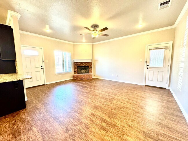 Foto del edificio - 3 bed 2.5 bath - Cooper ISD