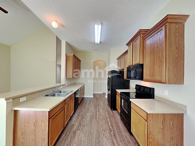 Building Photo - 6830 Morse Oaks Dr