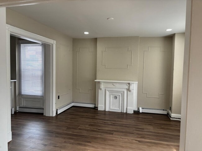 Foto del edificio - 633 Main St