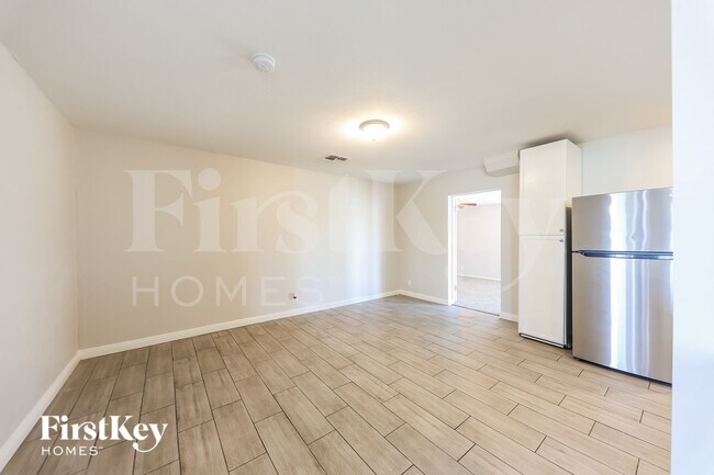 Foto del edificio - 13642 N 31st Dr