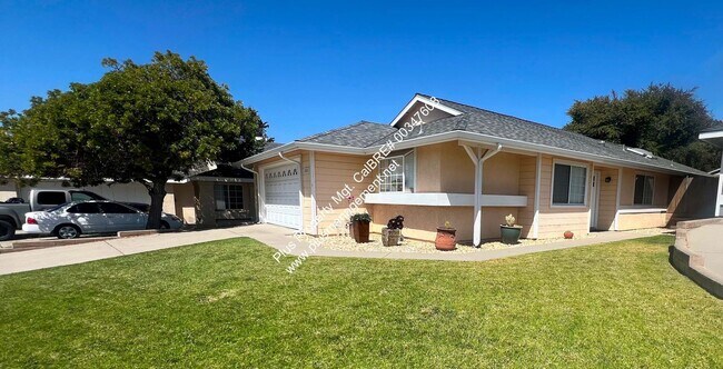 Foto del edificio - Orcutt Single Story Home Near Righetti and...