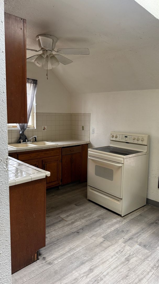 Foto del edificio - 315-317 N Shenango Blvd