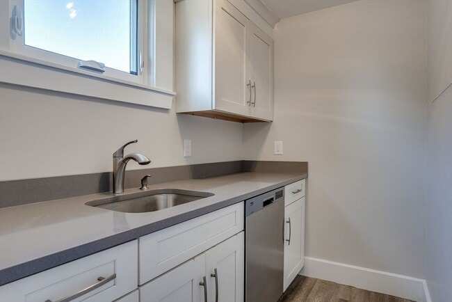 Building Photo - 31 High St