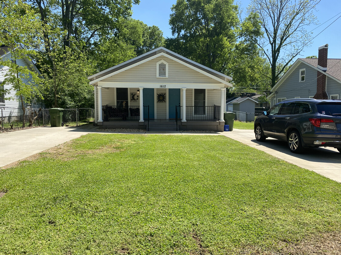 Foto principal - 1612 B Beirne Ave NE