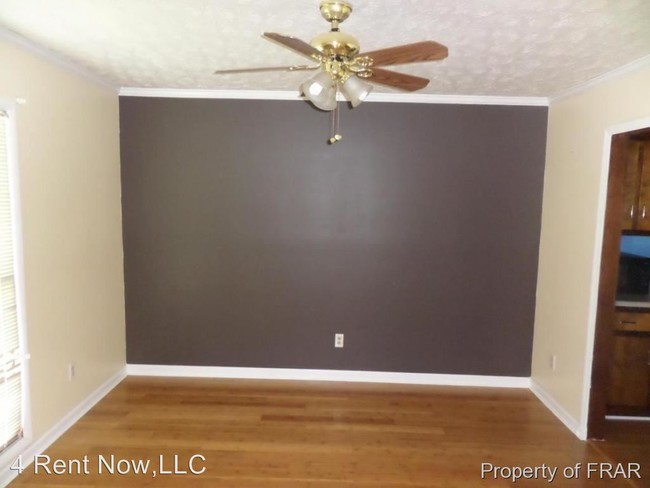 Building Photo - 5859 Pettigrew Dr