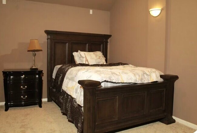 Foto del edificio - 22119 Canyonwood Park Ln